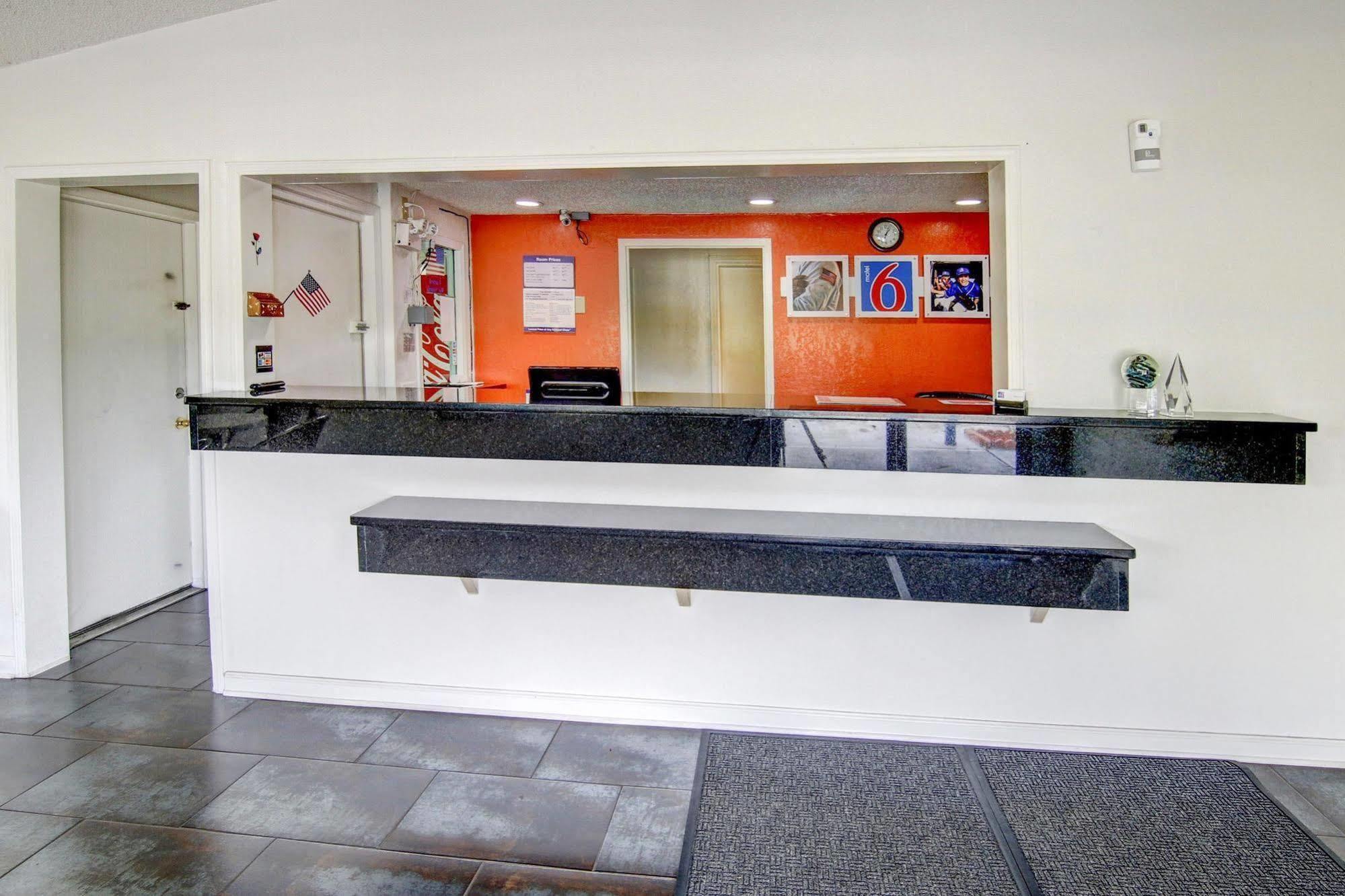 Motel 6-Union City, Ga - Atlanta Airport מראה חיצוני תמונה